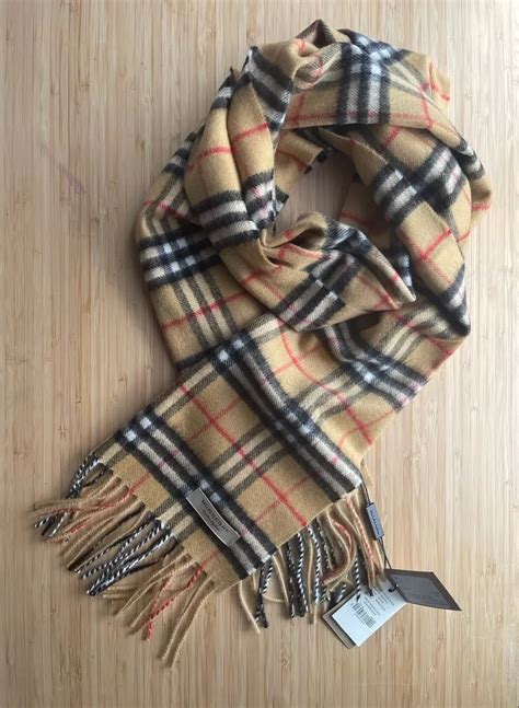 Burberry scarf markings